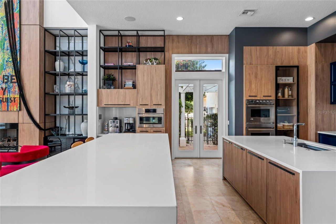 9343 Tibet Pointe Circle, Windermere, FL 34786 Photo