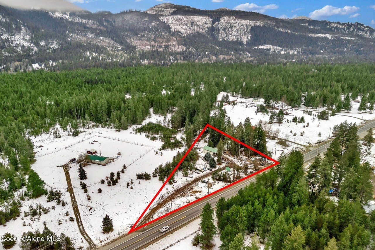 49483 Us-95, Naples, ID 83847 Main Photo