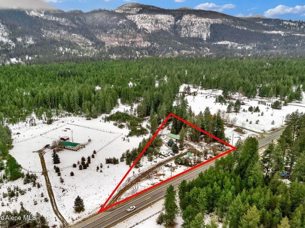 49483 US-95, Naples, ID 83847