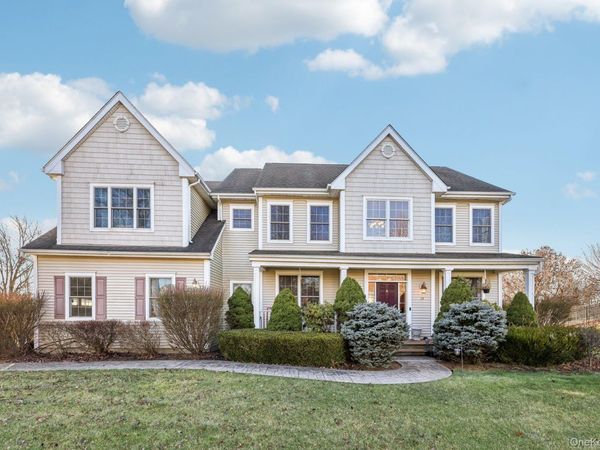 13 Mansion Ridge Boulevard, Monroe, NY 10950