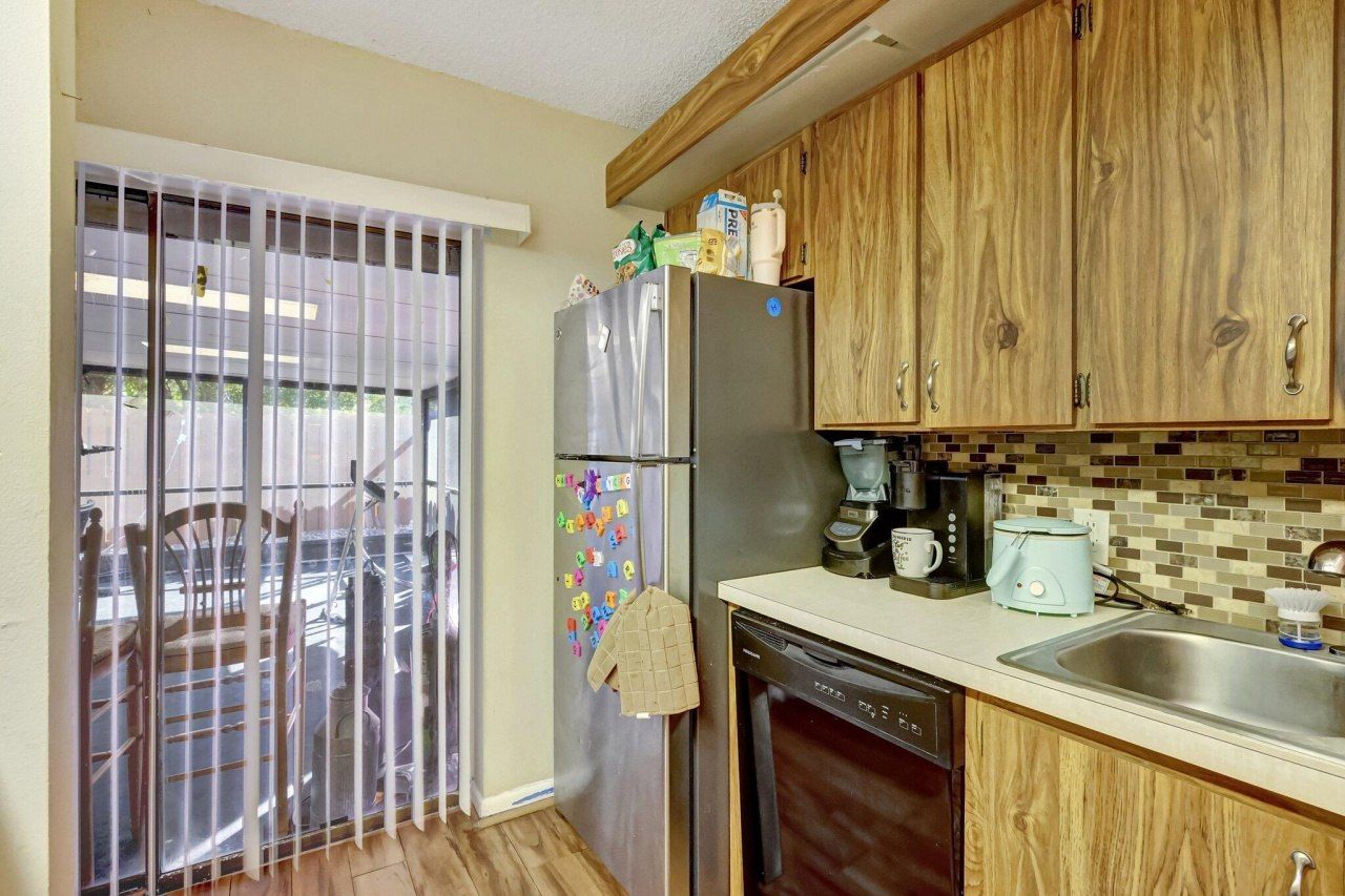 5852 SE Riverboat Drive, Unit 321, Stuart, FL 34997 Photo