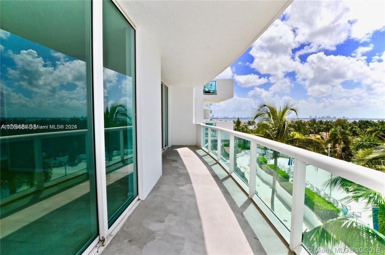 7900 Harbor Island Dr, Unit 806, North Bay Village, FL 33141 Photo