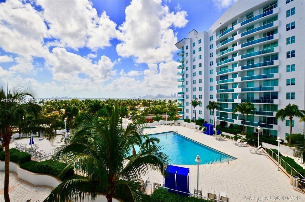 7900 Harbor Island Dr, Unit 806, North Bay Village, FL 33141 Photo