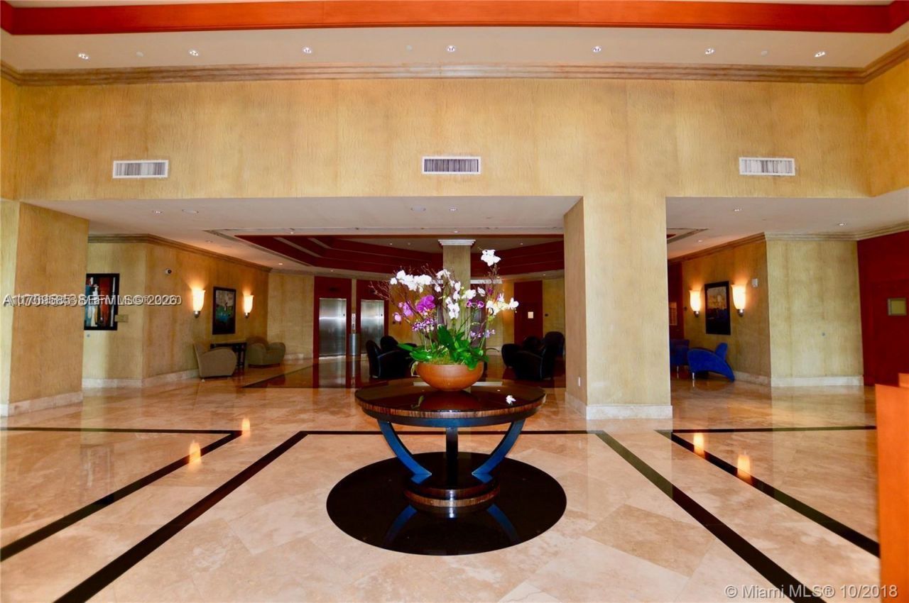 7900 Harbor Island Dr, Unit 806, North Bay Village, FL 33141 Photo