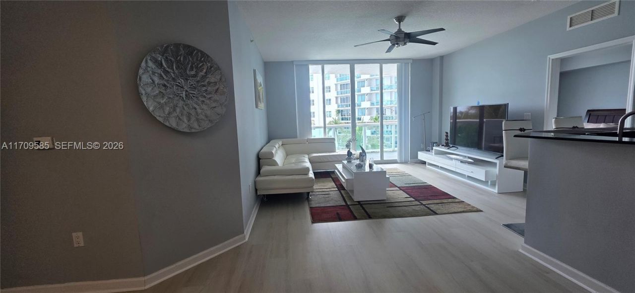 7900 Harbor Island Dr, Unit 806, North Bay Village, FL 33141 Photo