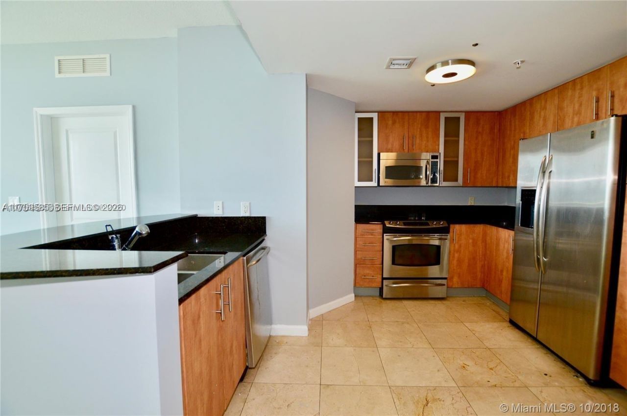 7900 Harbor Island Dr, Unit 806, North Bay Village, FL 33141 Photo