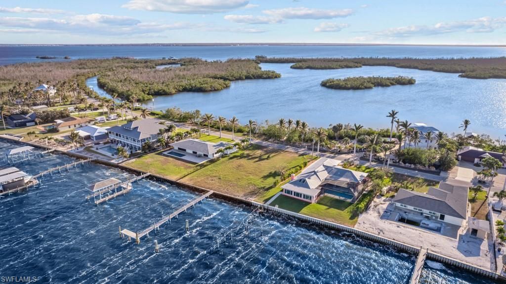 2226 8th Ave, Saint James City, FL 33956 Photo