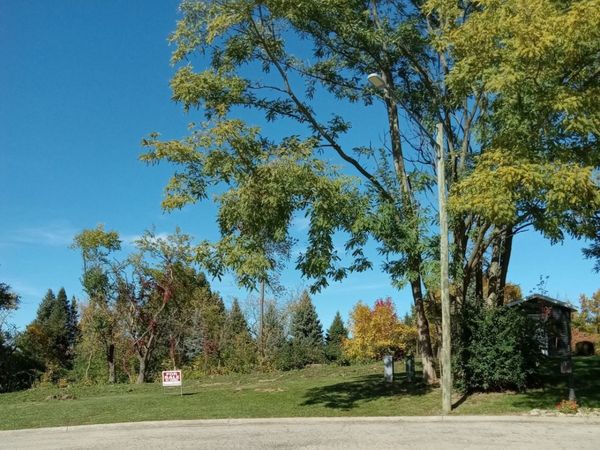 379 Woodside Place, Dixon, IL 61021