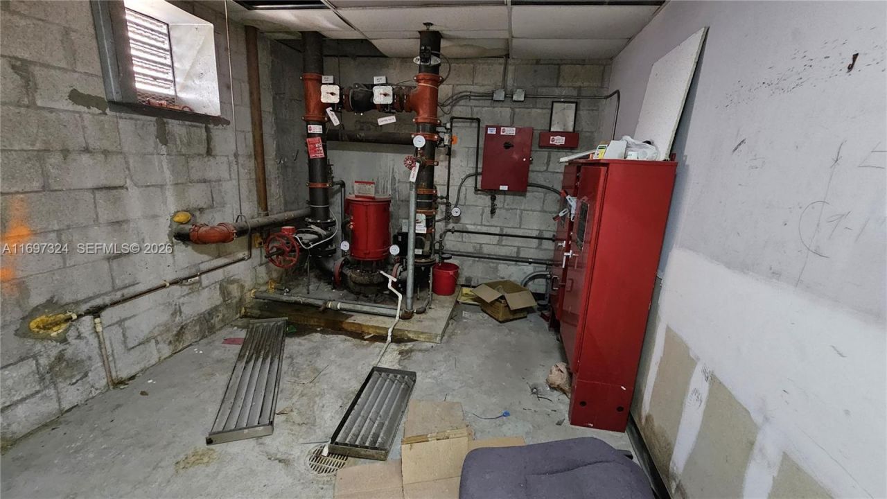 17355 NW 59th Ave, Hialeah, FL 33015 Photo