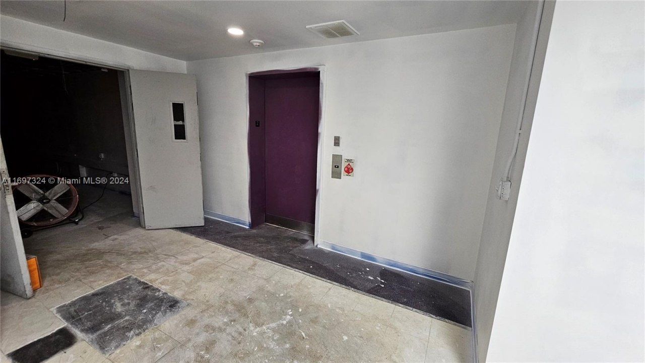 17355 NW 59th Ave, Hialeah, FL 33015 Photo