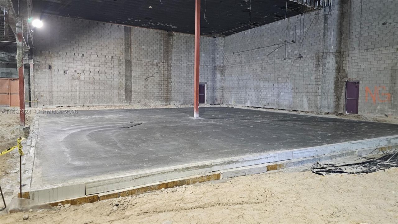 17355 NW 59th Ave, Hialeah, FL 33015 Photo