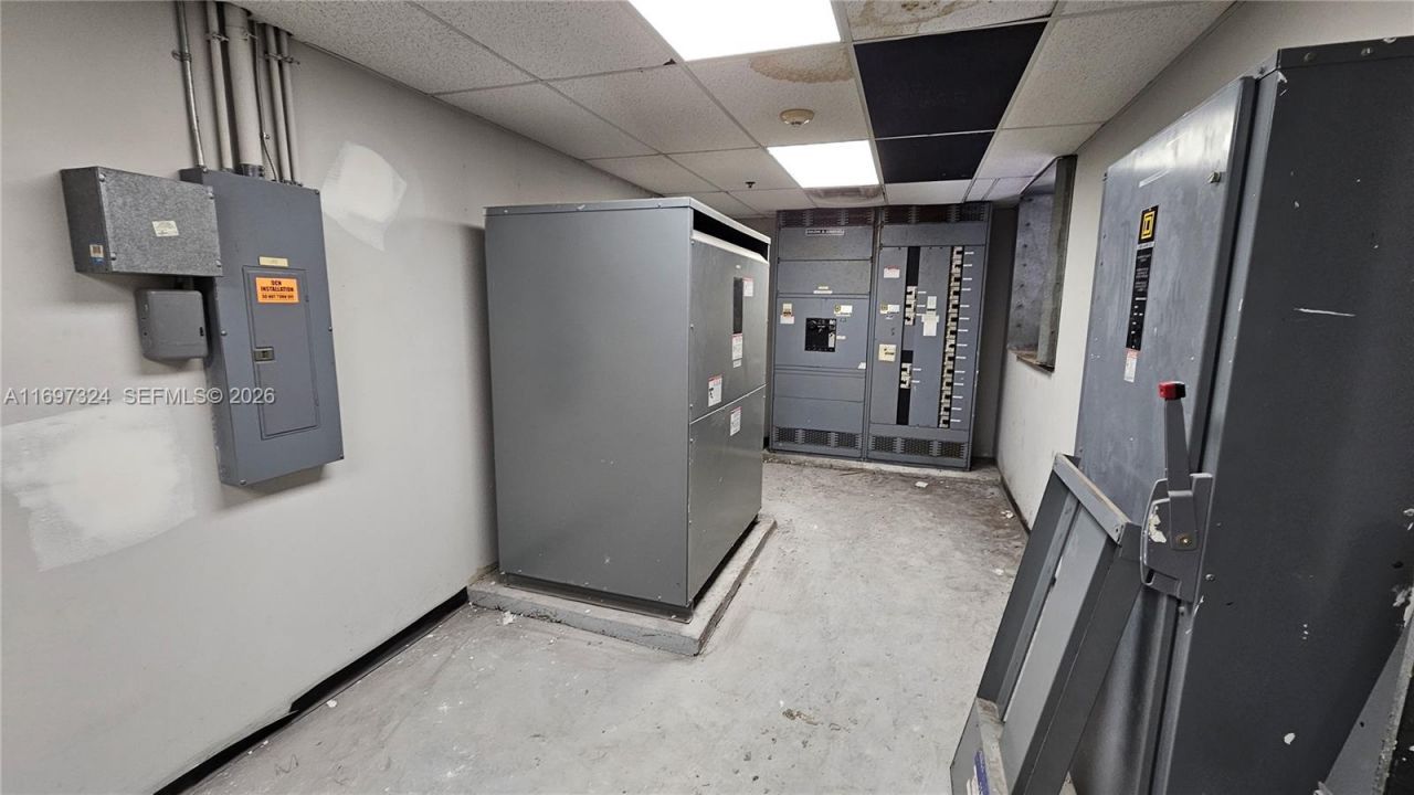 17355 NW 59th Ave, Hialeah, FL 33015 Photo