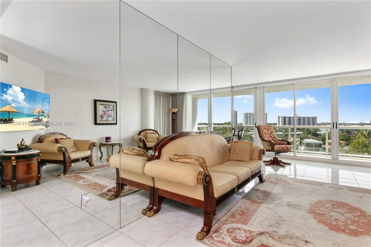 16400 Collins Ave, Unit 745, Sunny Isles Beach, FL 33160 Photo