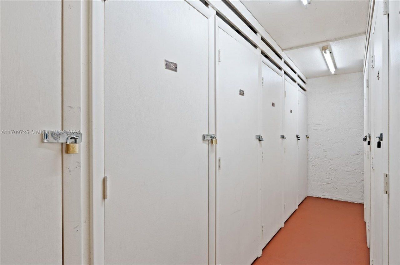 711 S Hollybrook Dr, Unit 109, Pembroke Pines, FL 33025 Photo