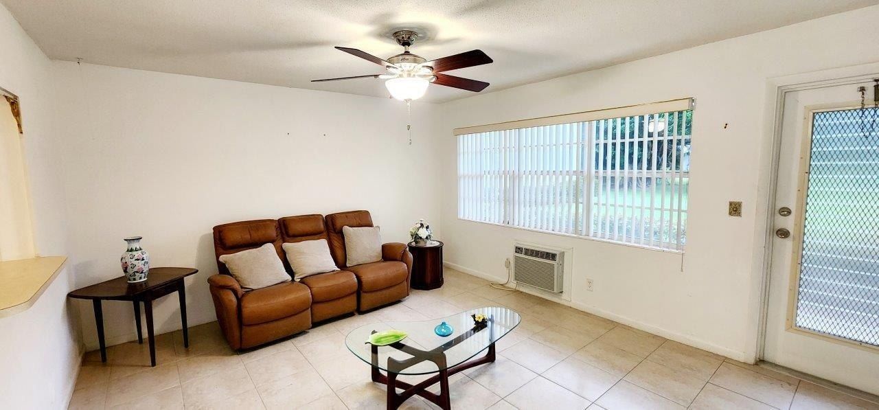 6 Coventry A, Unit 6, West Palm Beach, FL 33417 Photo
