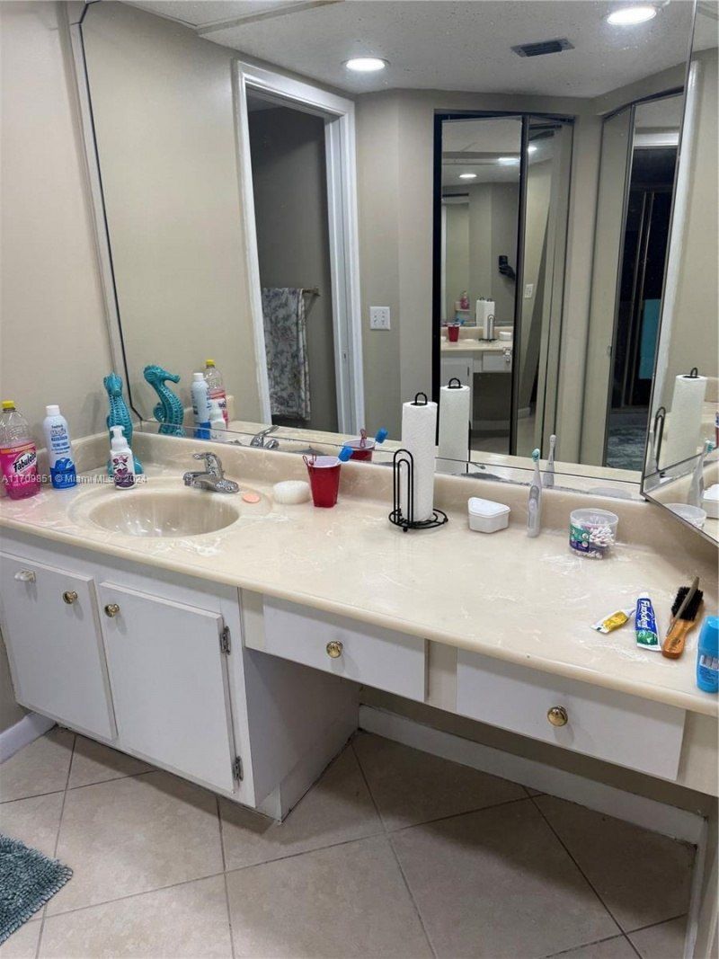 12650 SW 6th St, Unit 411K, Pembroke Pines, FL 33027 Photo