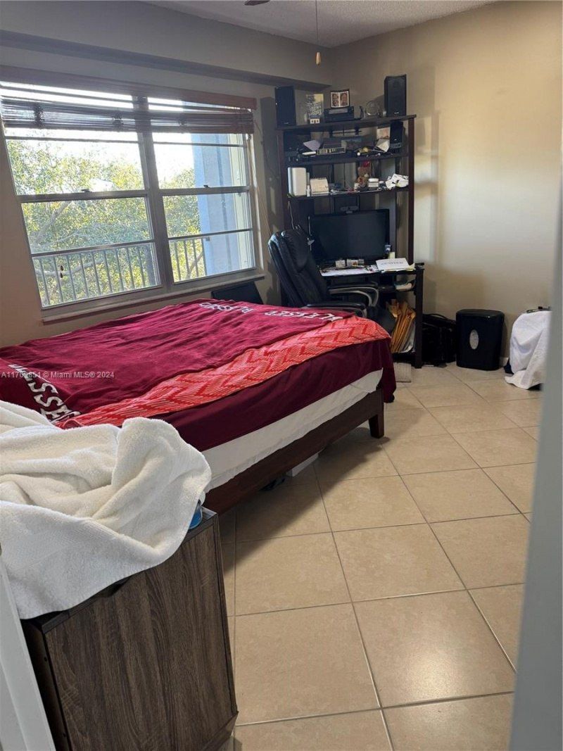 12650 SW 6th St, Unit 411K, Pembroke Pines, FL 33027 Photo