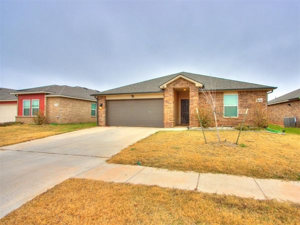4408 Moonlight Road, Mustang, OK 73064