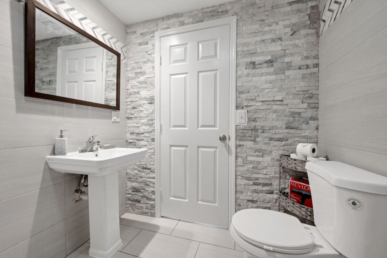 2365 NW 68th Street, Miami, FL 33147 Photo