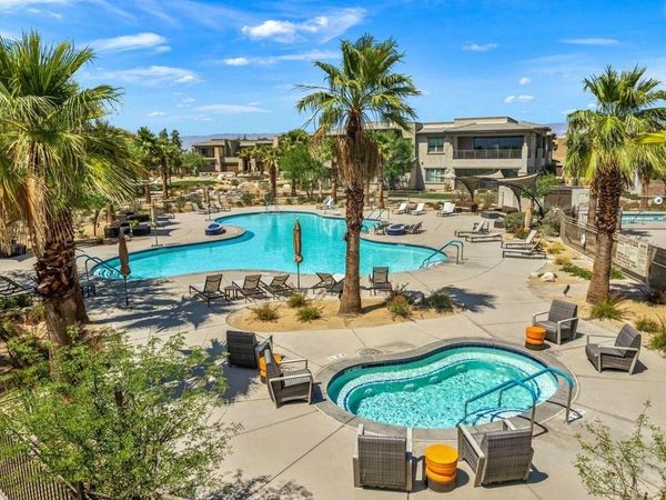 302 Retreat Circle, Palm Desert, CA 92260