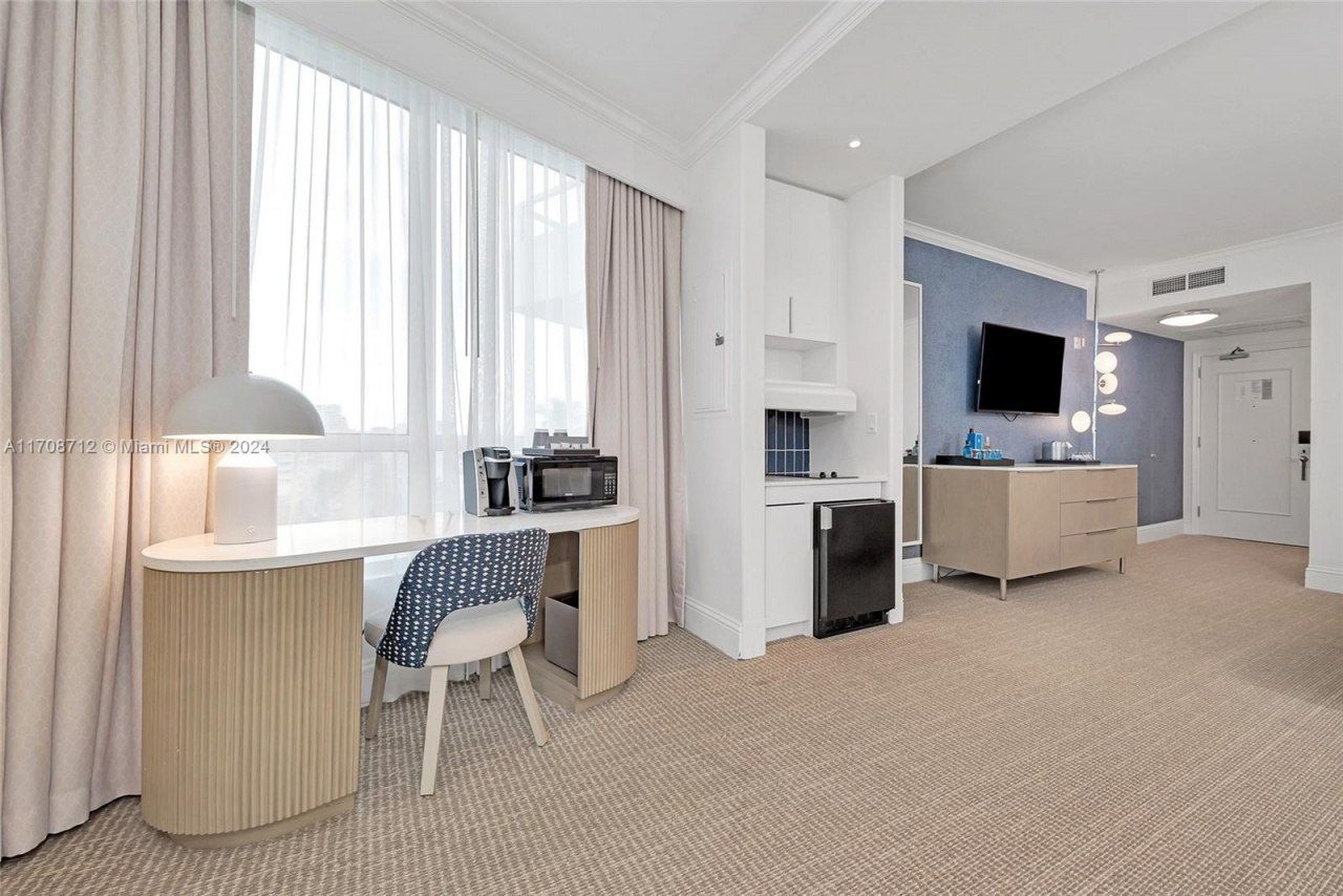 4401 Collins Ave, Unit 902, Miami Beach, FL 33140 Photo