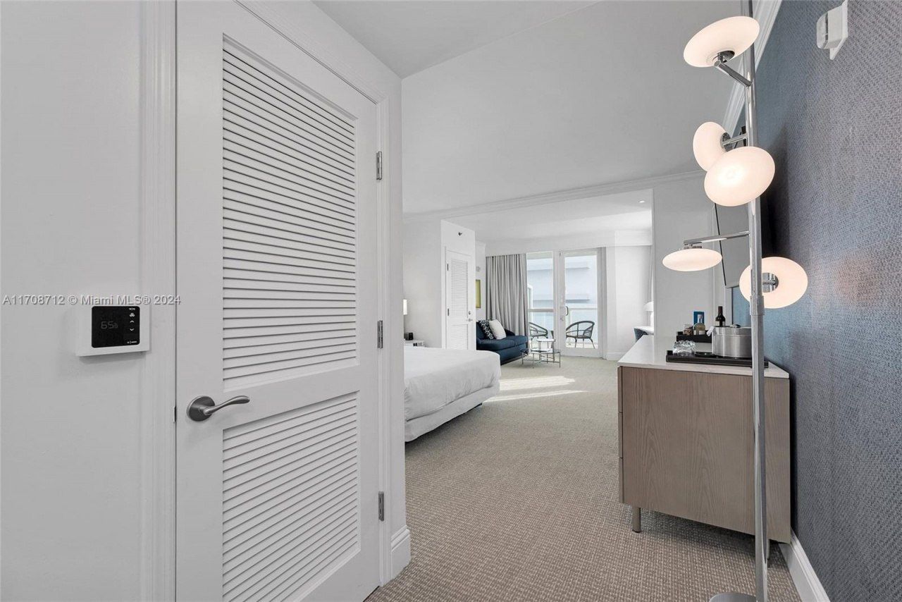 4401 Collins Ave, Unit 902, Miami Beach, FL 33140 Photo