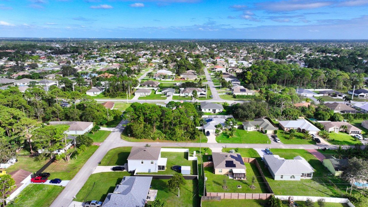 3408 SW Fashoda Street, Port Saint Lucie, FL 34953 Photo