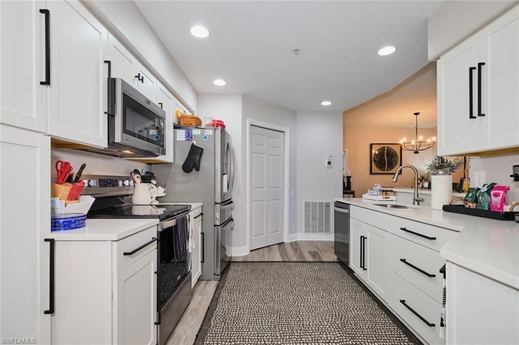 17020 Willowcrest Way, Unit 107, Fort Myers, FL 33908 Photo