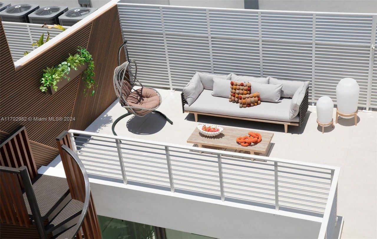 613 Almeria Ave, Coral Gables, FL 33134 Photo