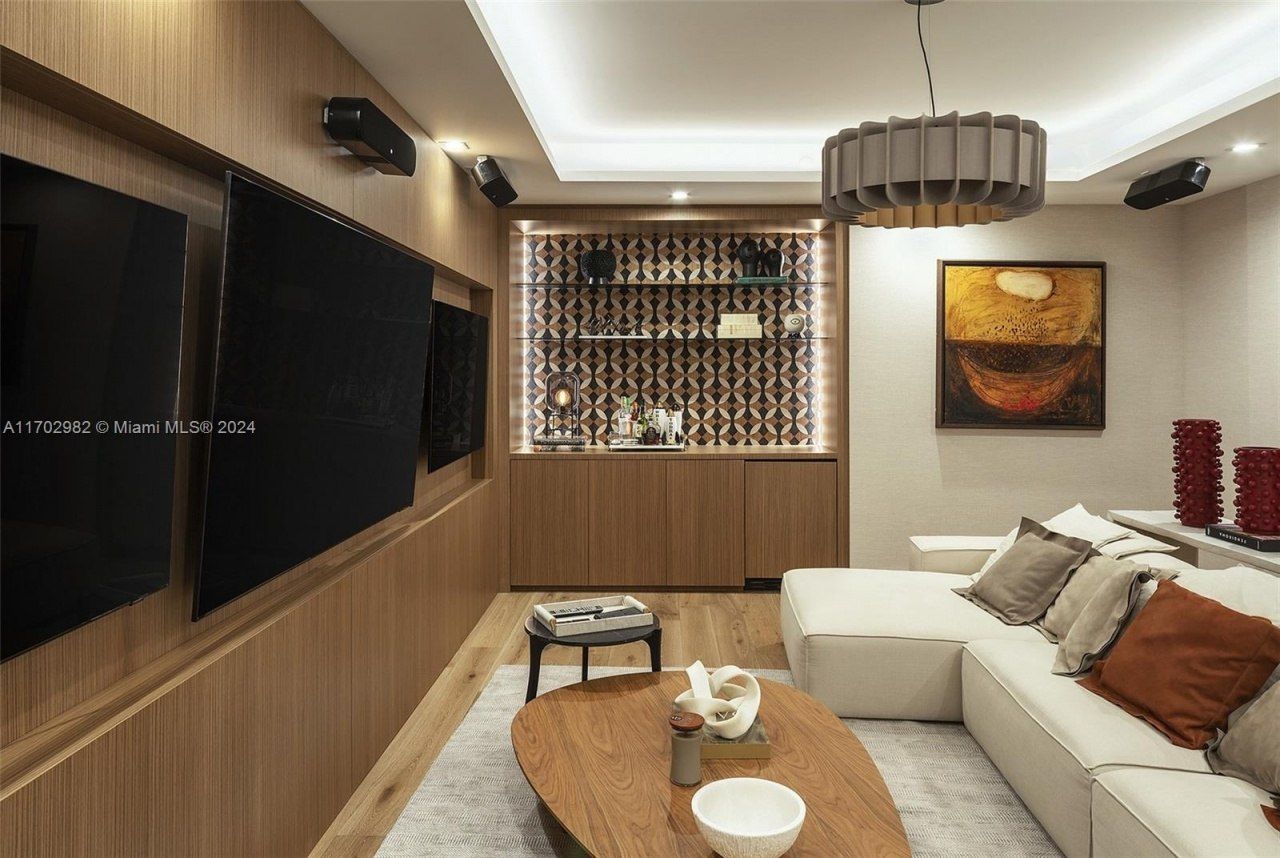 613 Almeria Ave, Coral Gables, FL 33134 Photo