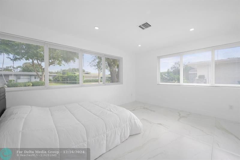 19930 NE 20th Court, Miami, FL 33179 Photo