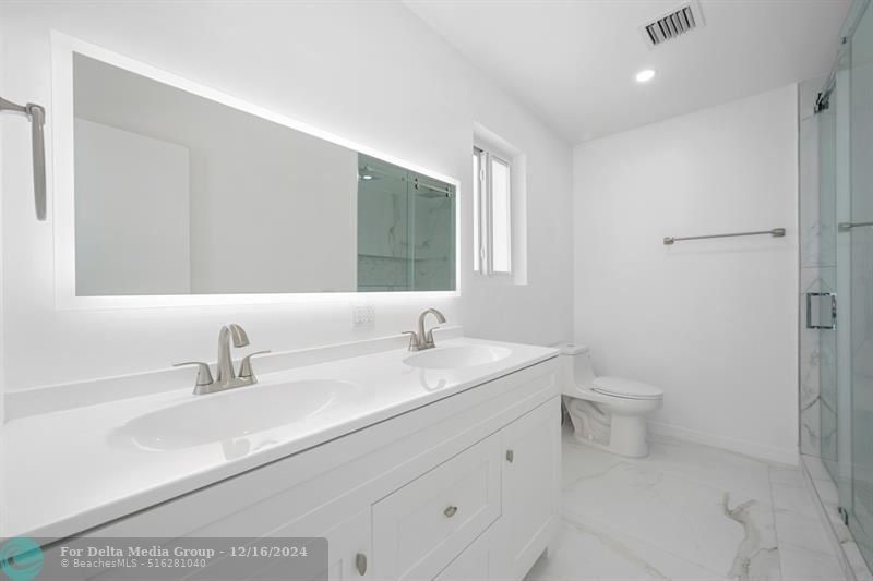 19930 NE 20th Court, Miami, FL 33179 Photo