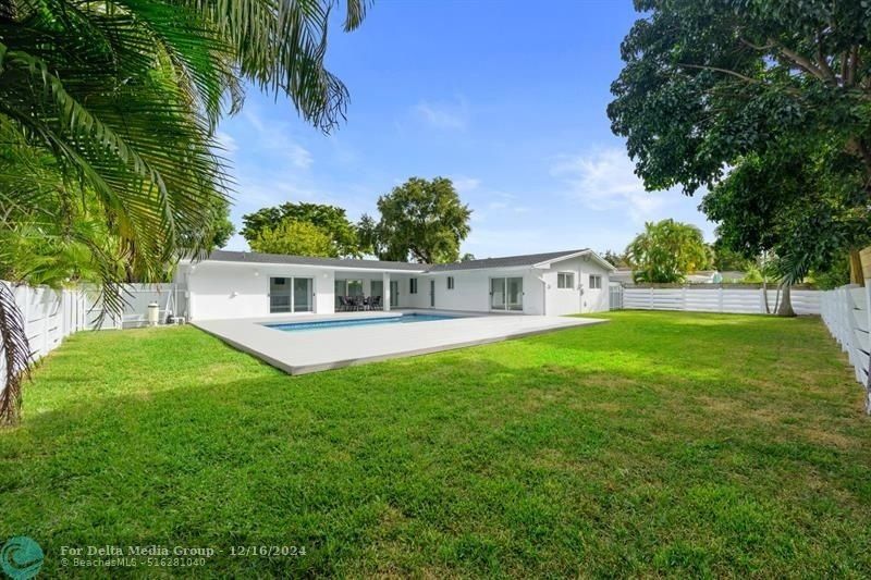 19930 NE 20th Court, Miami, FL 33179 Photo