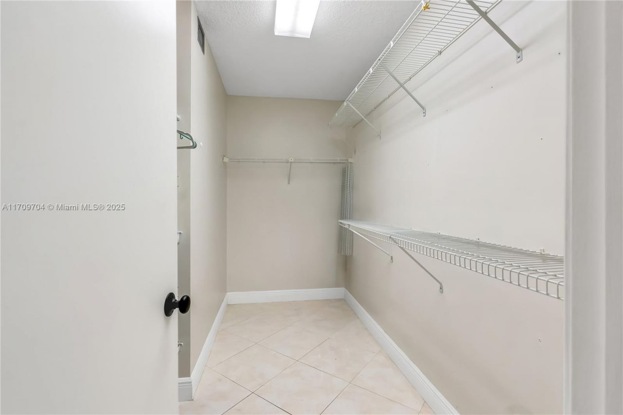 900 SW 125th Way, Unit 304R, Pembroke Pines, FL 33027 Photo