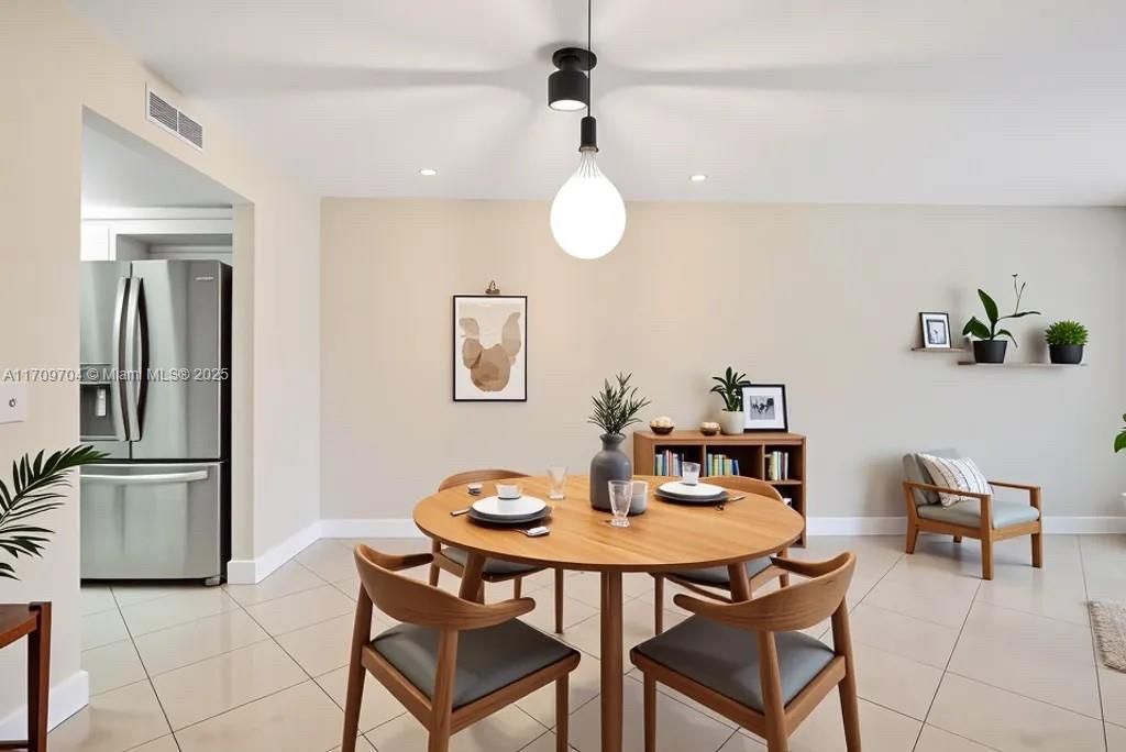 900 SW 125th Way, Unit 304R, Pembroke Pines, FL 33027 Photo