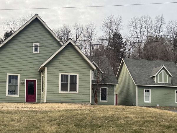 8 Commerce Street, Mineral Point, WI 53565