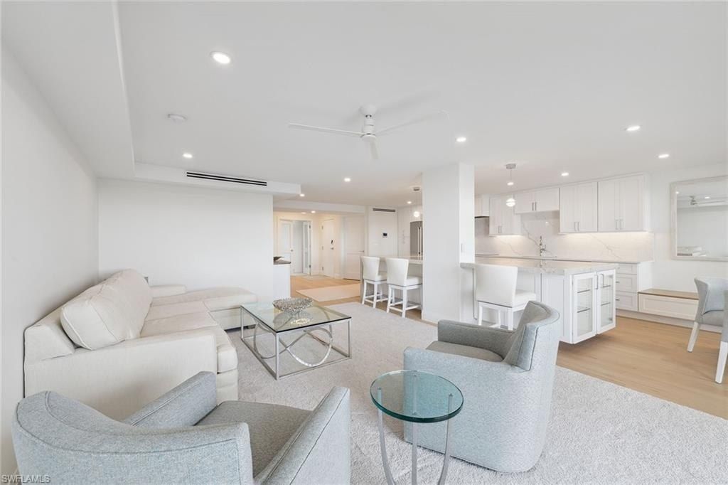 2318 Gulf Shore Blvd N, Unit 510, Naples, FL 34103 Photo