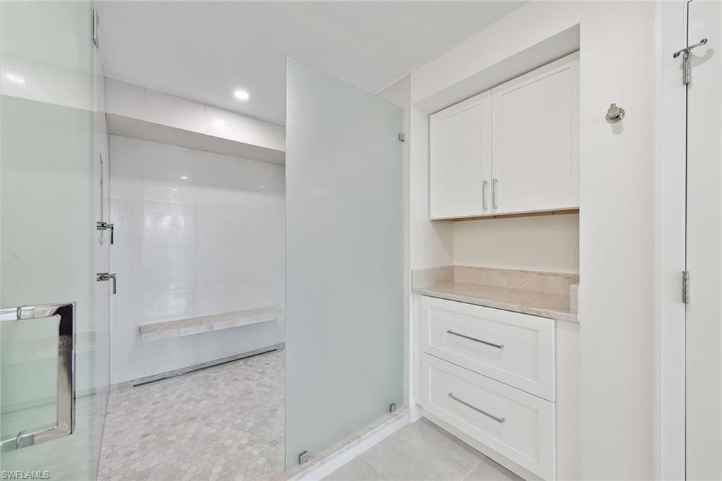 2318 Gulf Shore Blvd N, Unit 510, Naples, FL 34103 Photo