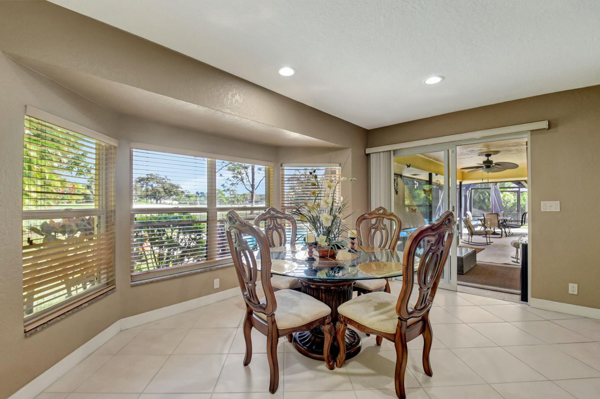 581 S Country Club Drive, Atlantis, FL 33462 Photo