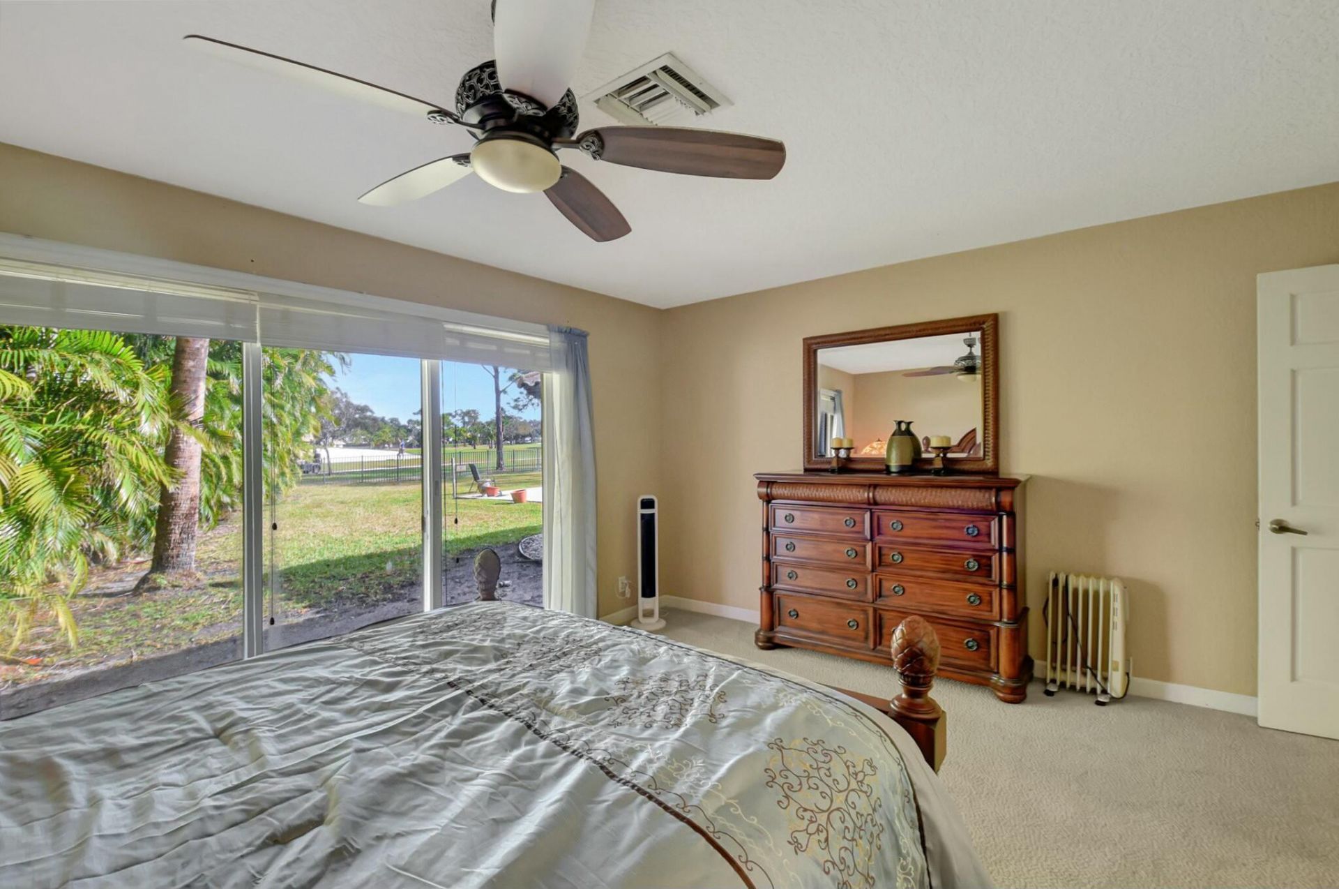 581 S Country Club Drive, Atlantis, FL 33462 Photo