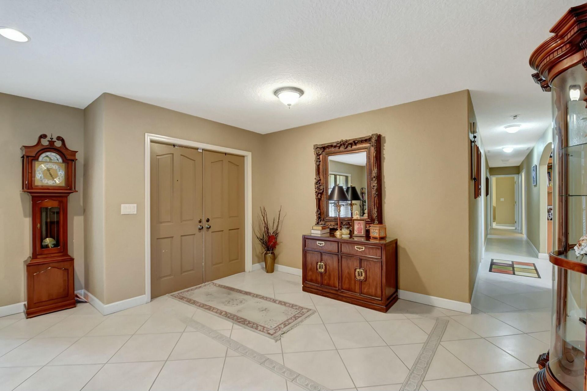 581 S Country Club Drive, Atlantis, FL 33462 Photo