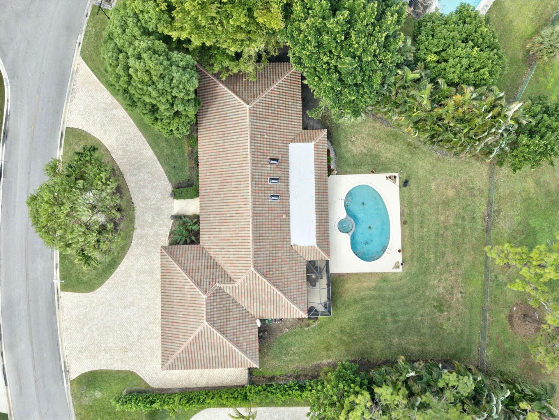 581 S Country Club Drive, Atlantis, FL 33462 Photo