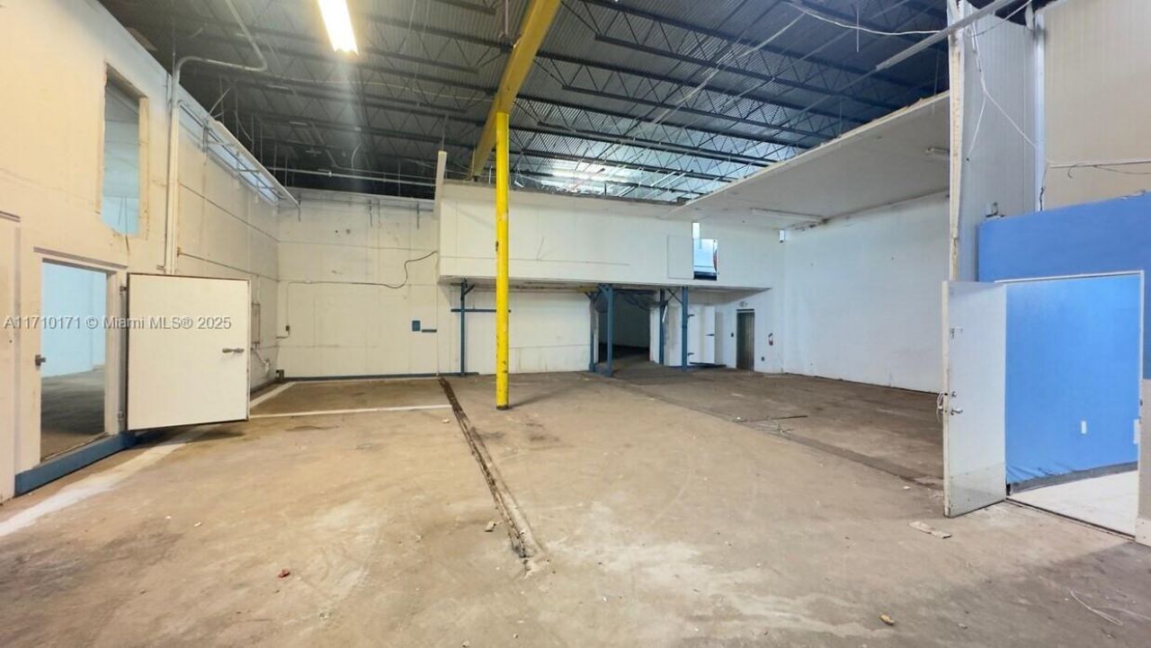 4201 NW 37th Ct, Unit 3728, Hialeah, FL 33142 Photo