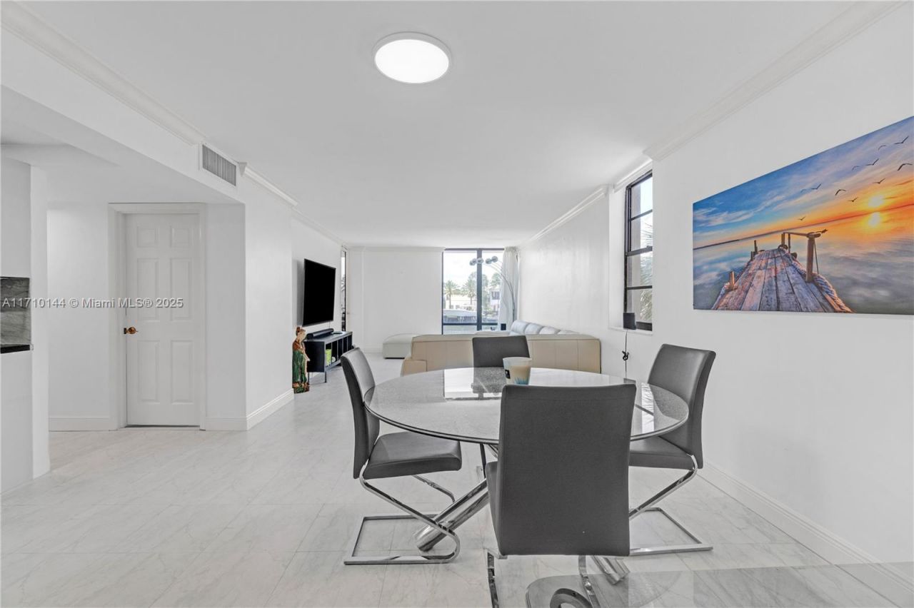 1600 S Ocean Dr, Unit 2F, Hollywood, FL 33019 Photo