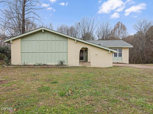 52 Eagle Cove, Jackson, TN 38305