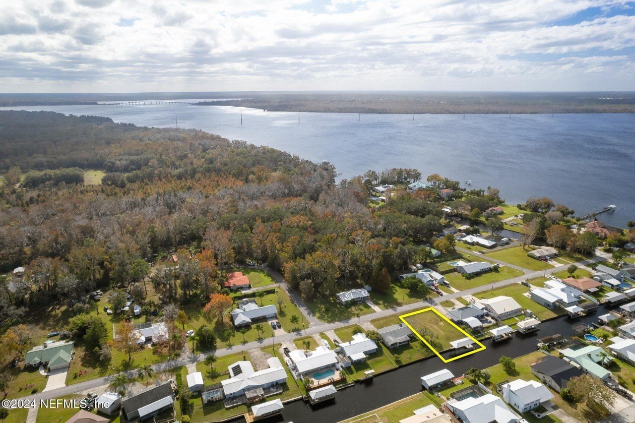 114 Palm Trail, East Palatka, FL 32131 Photo