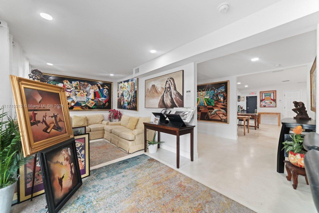 370 NE 44th St, Oakland Park, FL 33334 Photo