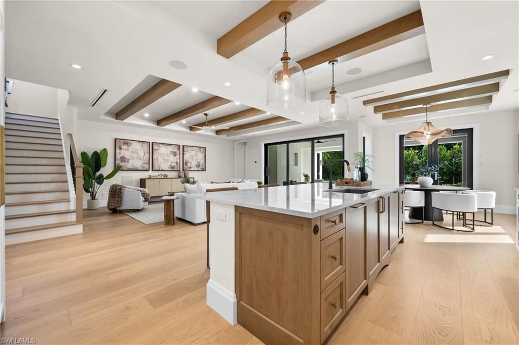 1120 10th Ave N, Naples, FL 34102 Photo