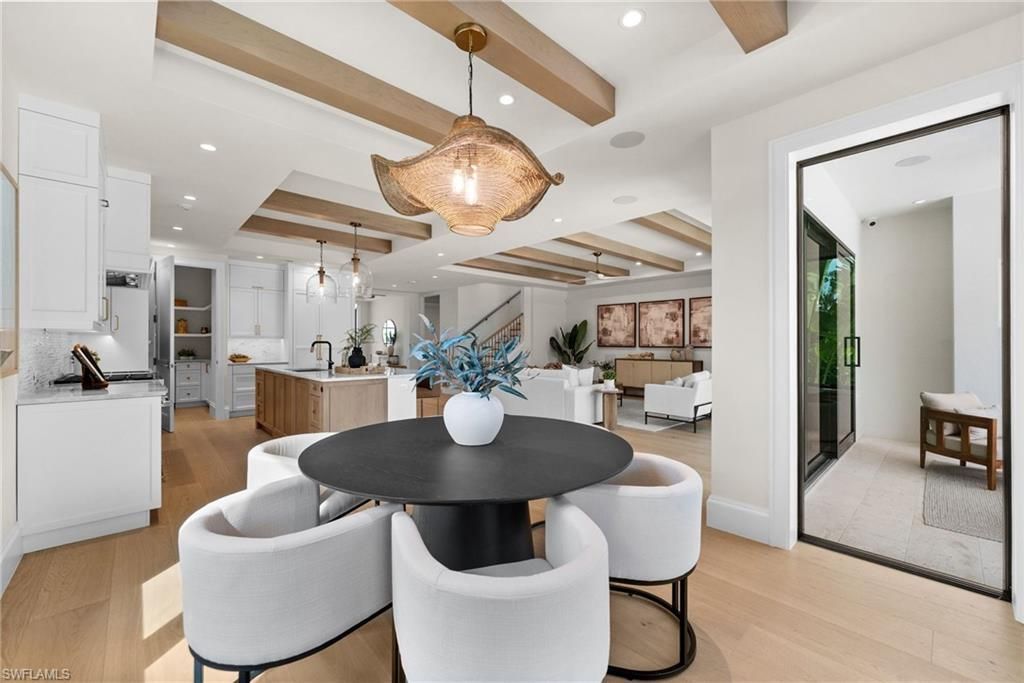 1120 10th Ave N, Naples, FL 34102 Photo