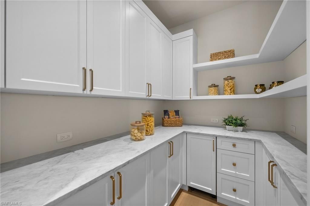 1120 10th Ave N, Naples, FL 34102 Photo